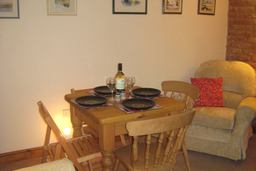 Ready for dinner - Hollyhocks Cottage, Docking, Norfolk